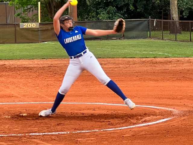 Fort Lauderdale Defeats Aquinas 2-1 for First Regional Softball Victory